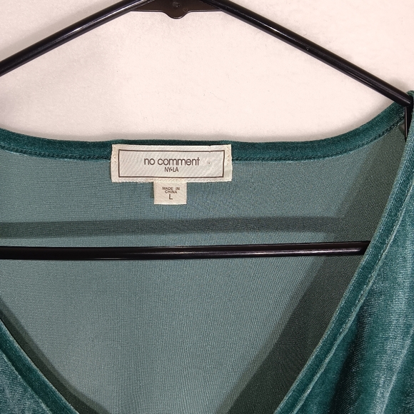 no comment green velvet long sleeve crop top size L - Picture 2 of 7
